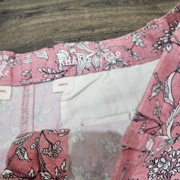 Gap Summer Shorts Pink Floral Print Size 2 Regular Mid Rise Stretch Cotton Blend - Picture 4 of 7
